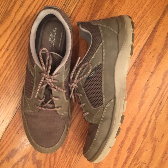Rockport Other - EUC Rockport Sneaker, Gray